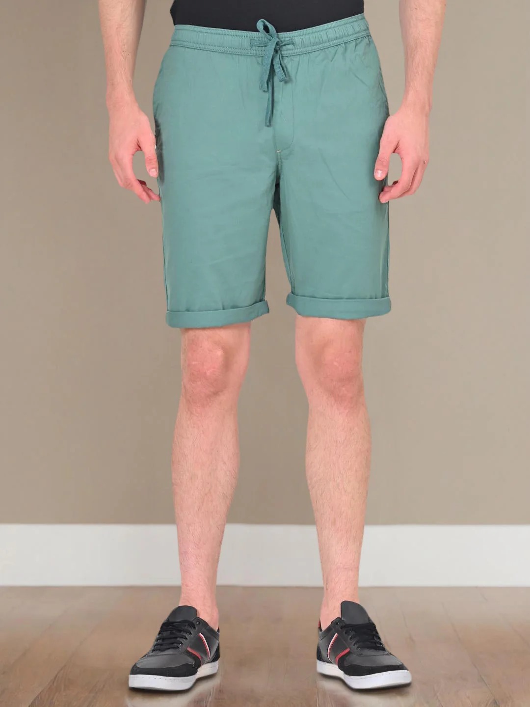 Indian Terrain Men's Regular Fit Solid Green Shorts